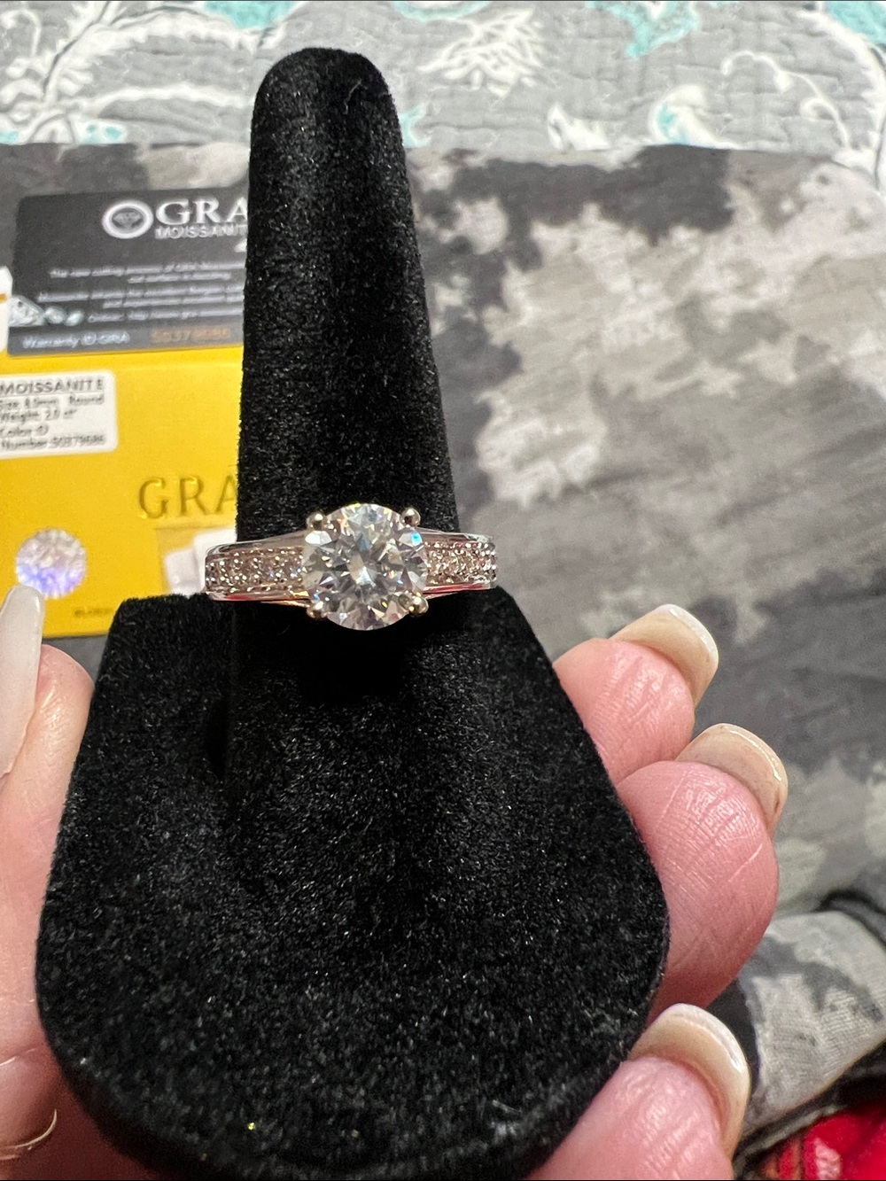 Grace 925 Silver Ring with Sparkling Moissanite Stones